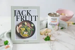 Fairtrade-Original-Sfeerfoto-kookboek-jackfruit-11-scaled-1.jpg