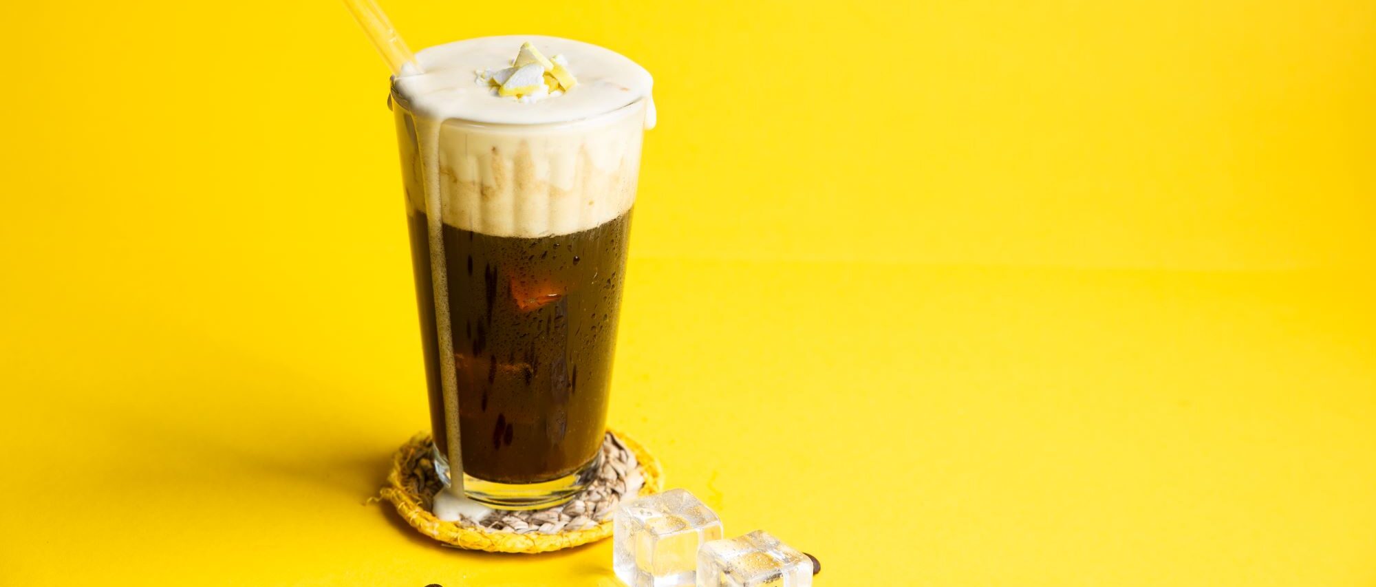 Bananen vanille ijskoffie