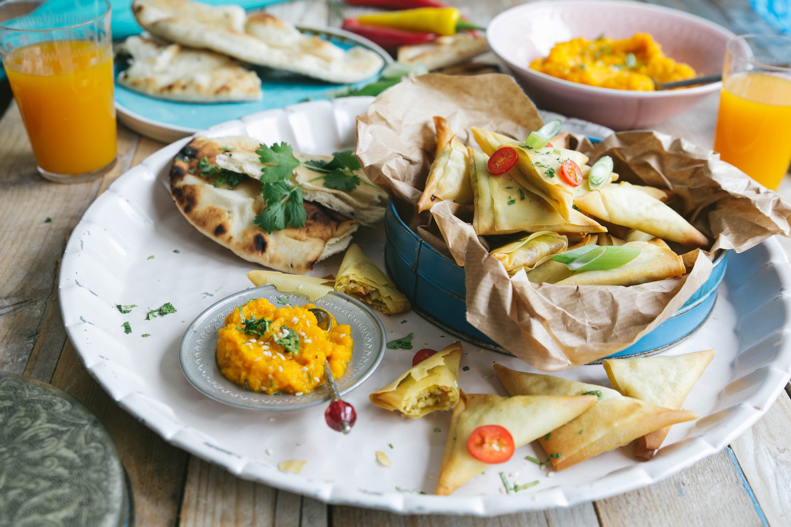 Samosa’s met wortel-gemberdip