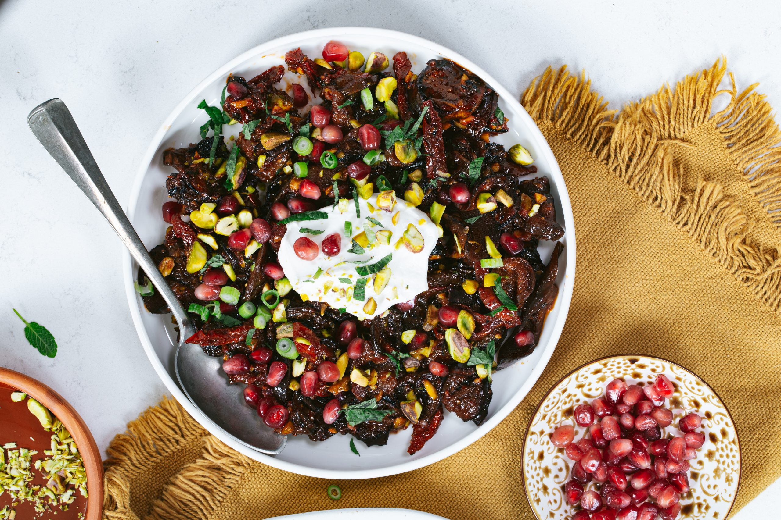 Auberginesalade met gegrilde aubergine