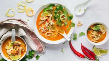 Rode Curry noedelsoep