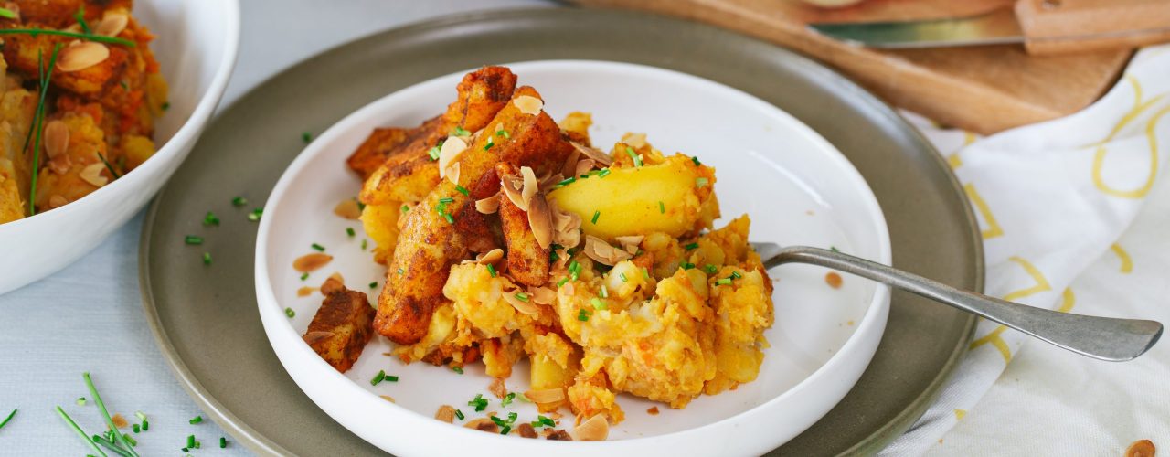 Thaise Gele Curry-hutspot met halloumi