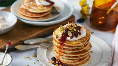 Snelle havermoutpannenkoeken met banaan