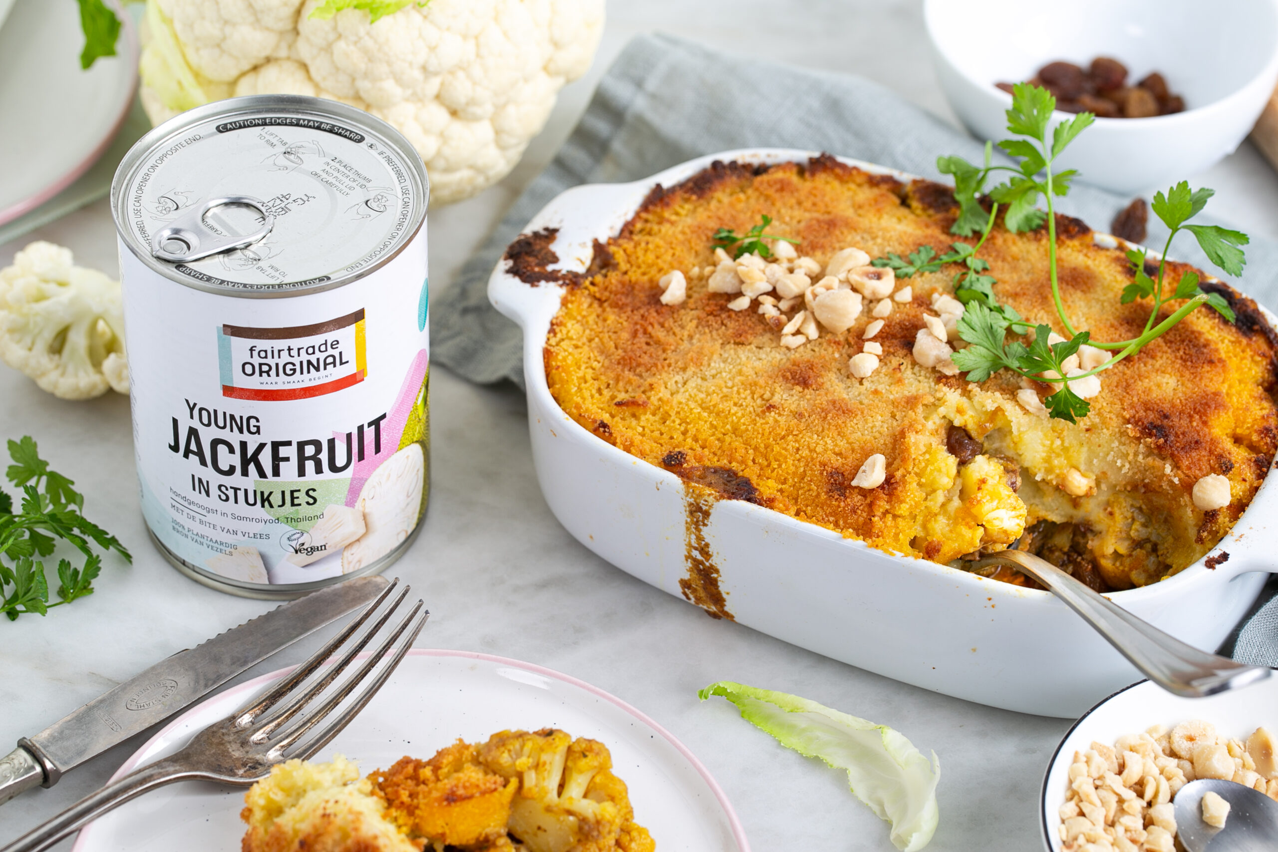 Simpele vegan ovenschotel met Jackfruit en seizoensgroenten