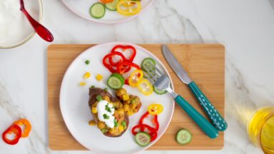 Gepofte zoete aardappel met milde curry
