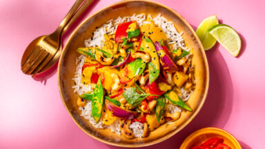Milde curry met mango en plantaardige kipstukjes